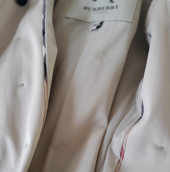 Burberry London Trench Coat-RARE FIND - Picture 10 of 16